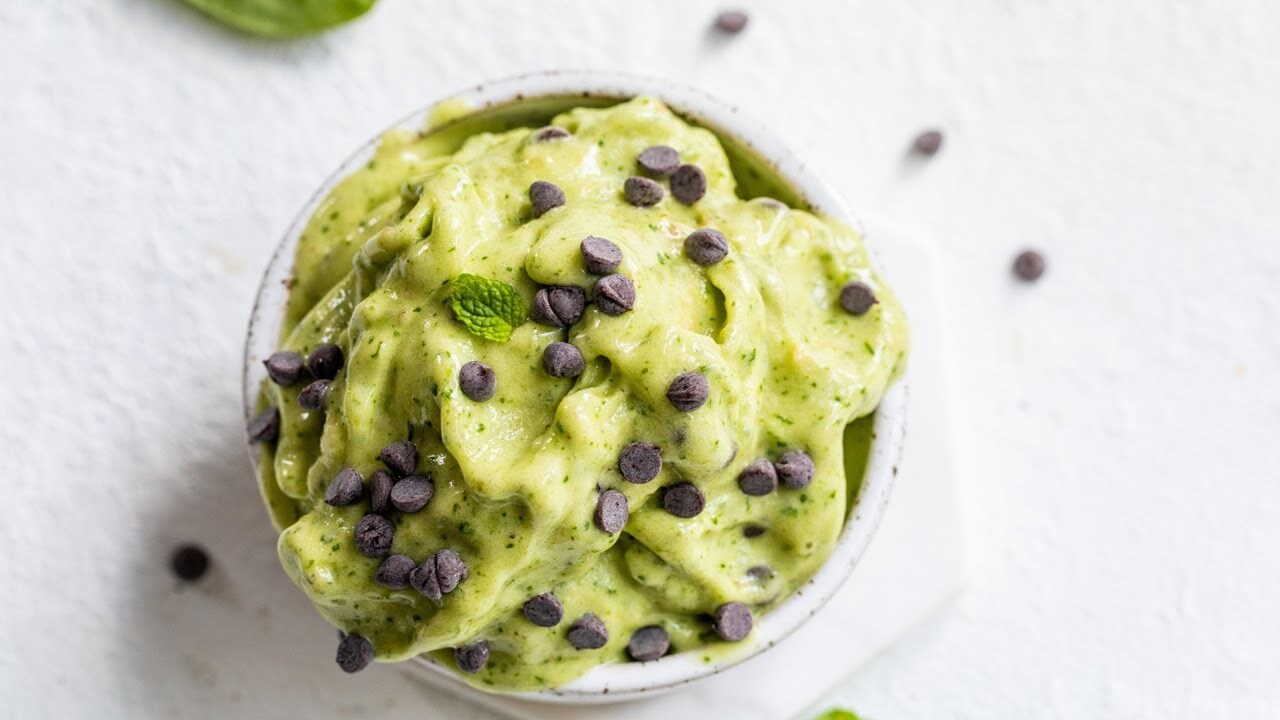 chocolate-chip-mint-vegan-nice-cream-recipe