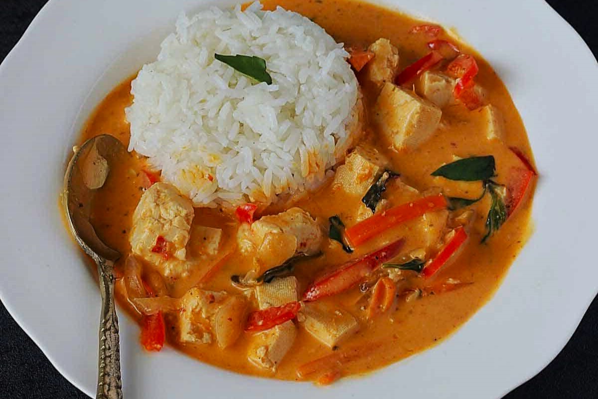 panang-curry-with-tofu-and-vegetables-recipe