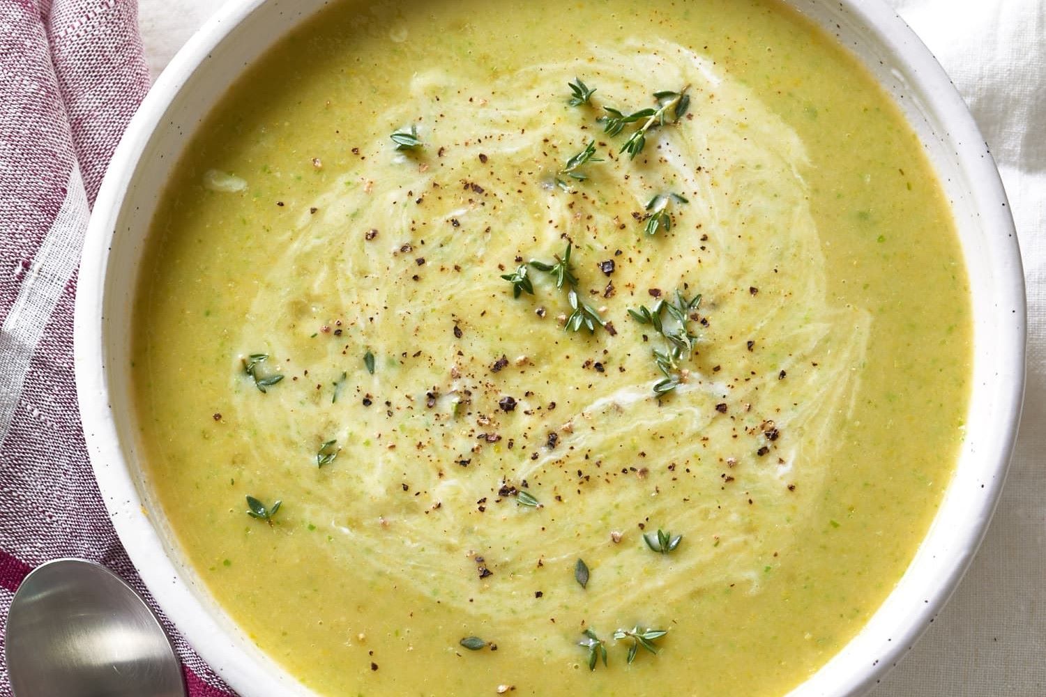 slow-cooker-vegan-leek-and-potato-soup-recipe