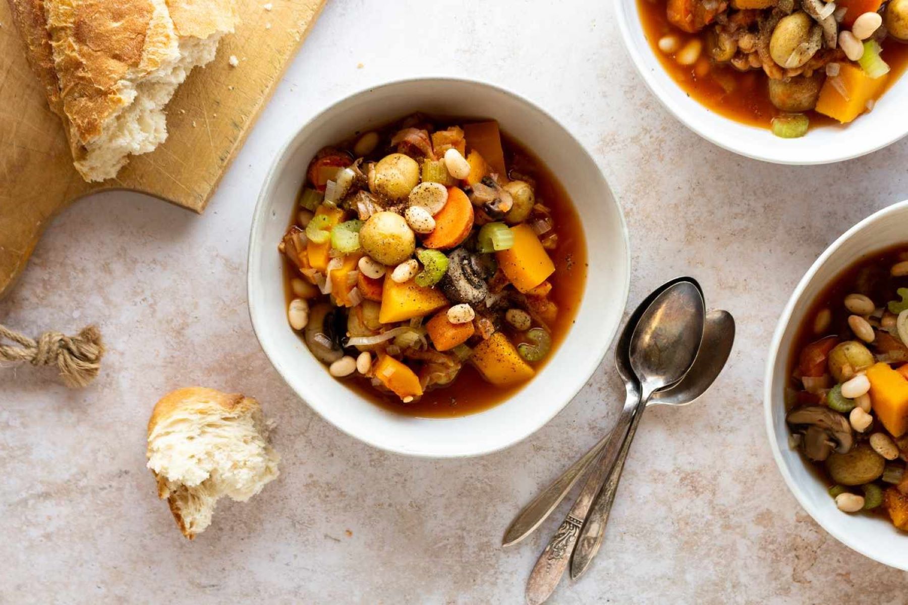 slow-cooker-vegetable-soup-recipe