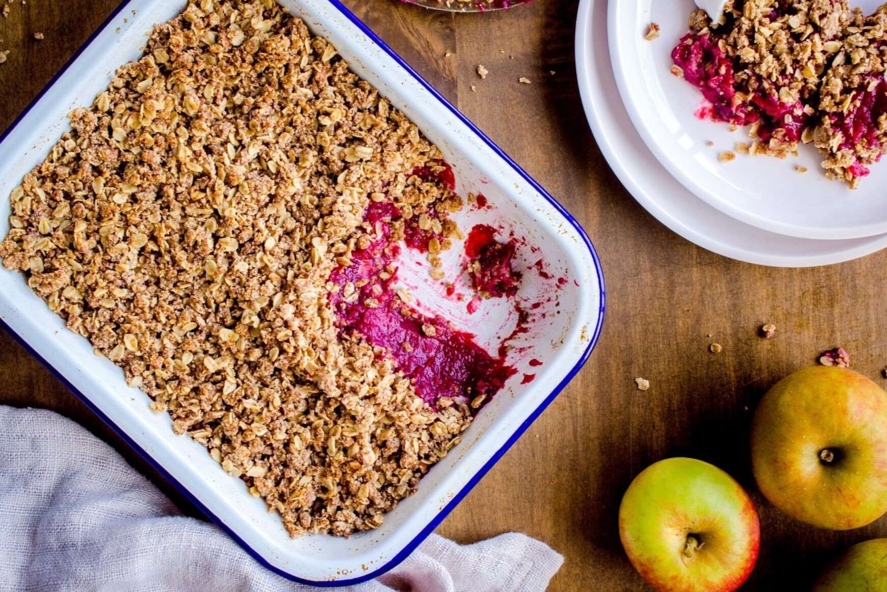 vegan-berry-and-apple-crumble-recipe