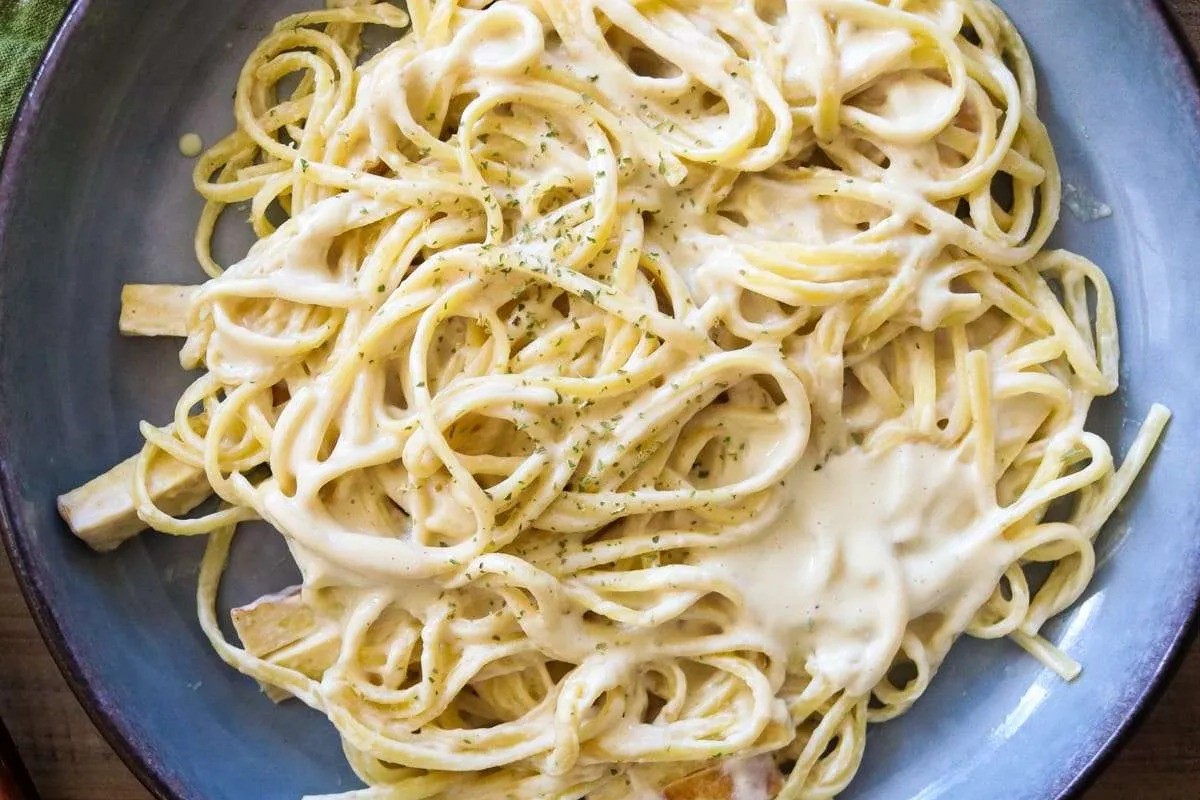 vegan-cashew-alfredo-sauce-recipe