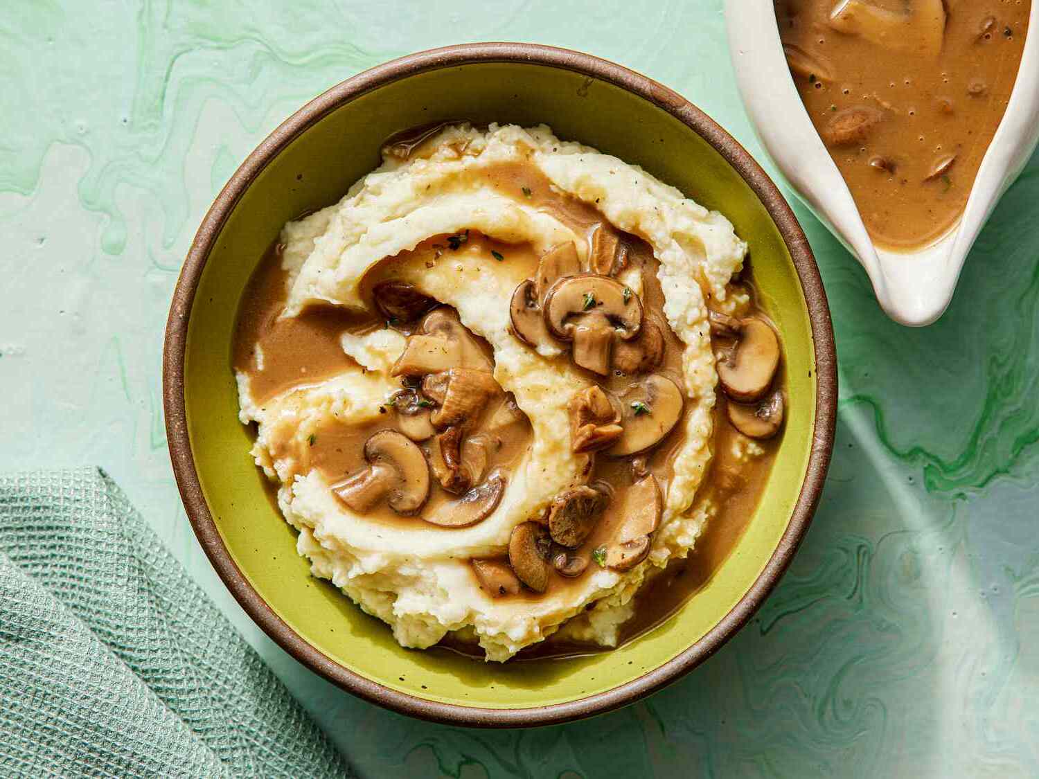 vegan-mushroom-gravy-recipe