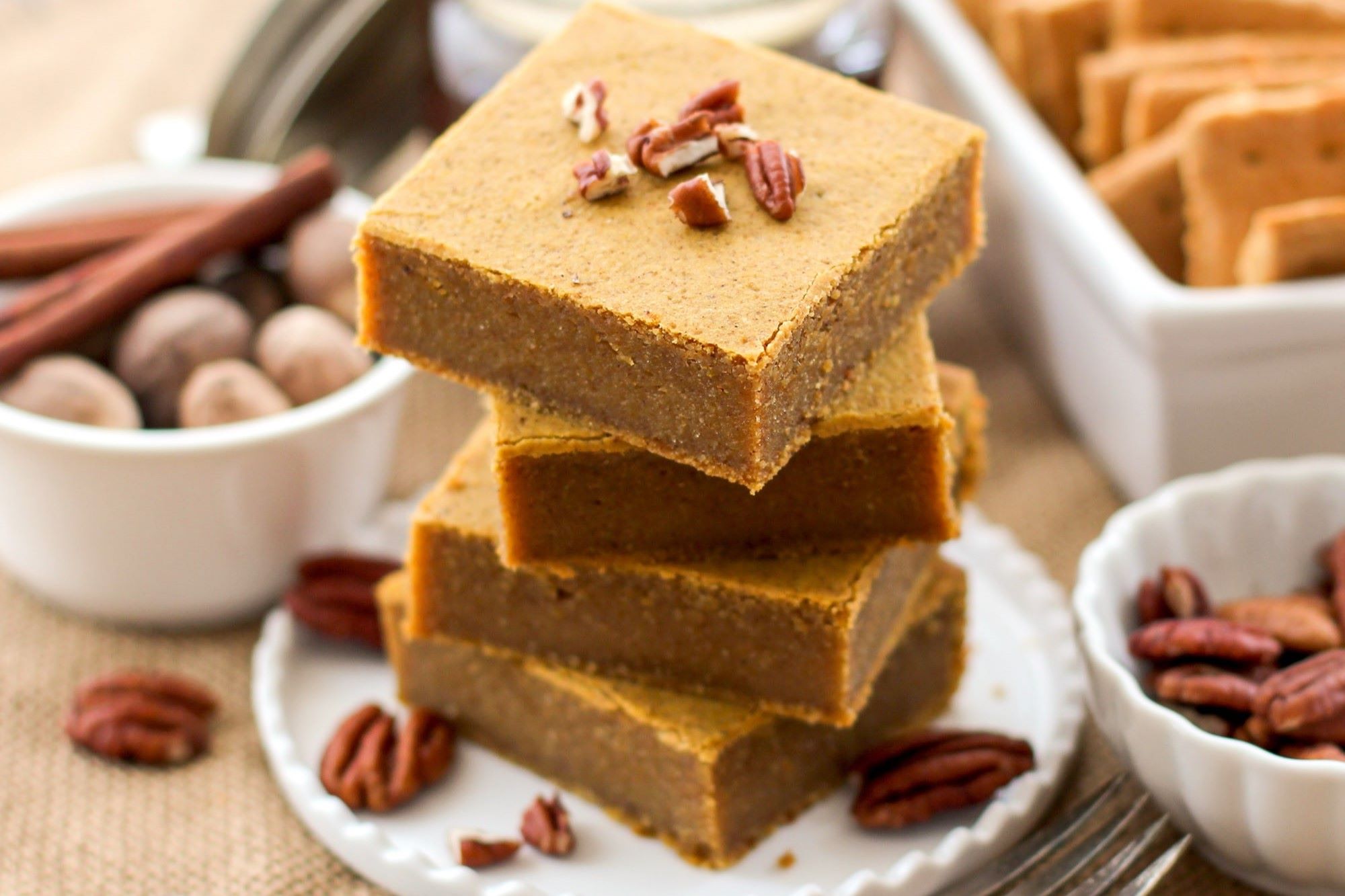 vegan-pumpkin-pie-blondies-recipe