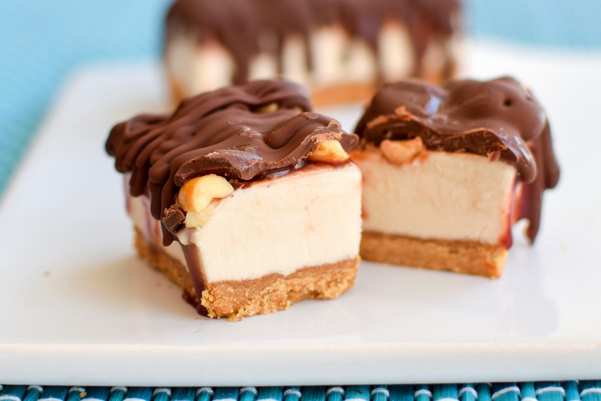 vegan-snickers-ice-cream-recipe