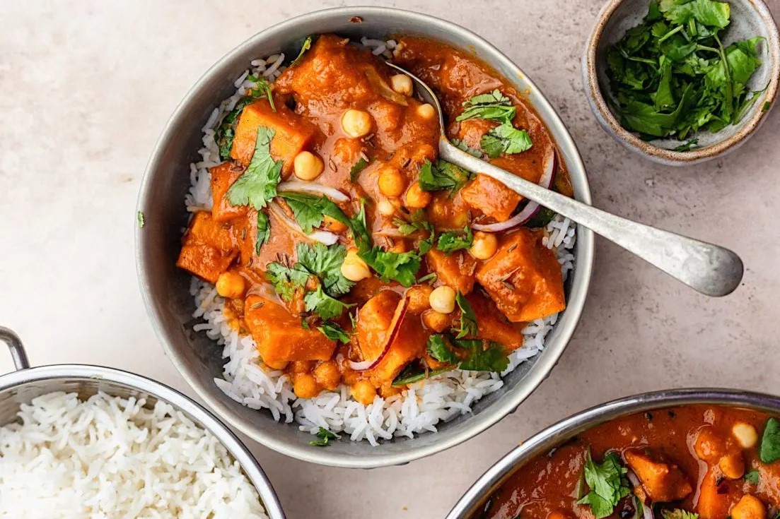 vegan-sweet-potato-chickpea-curry-recipe