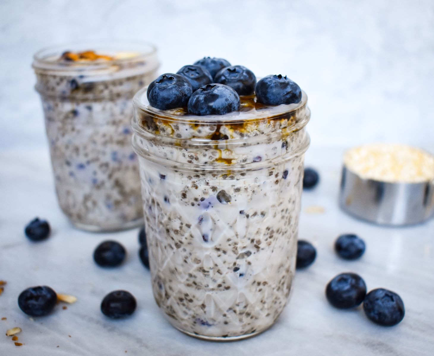 berry-almond-overnight-oats-recipe