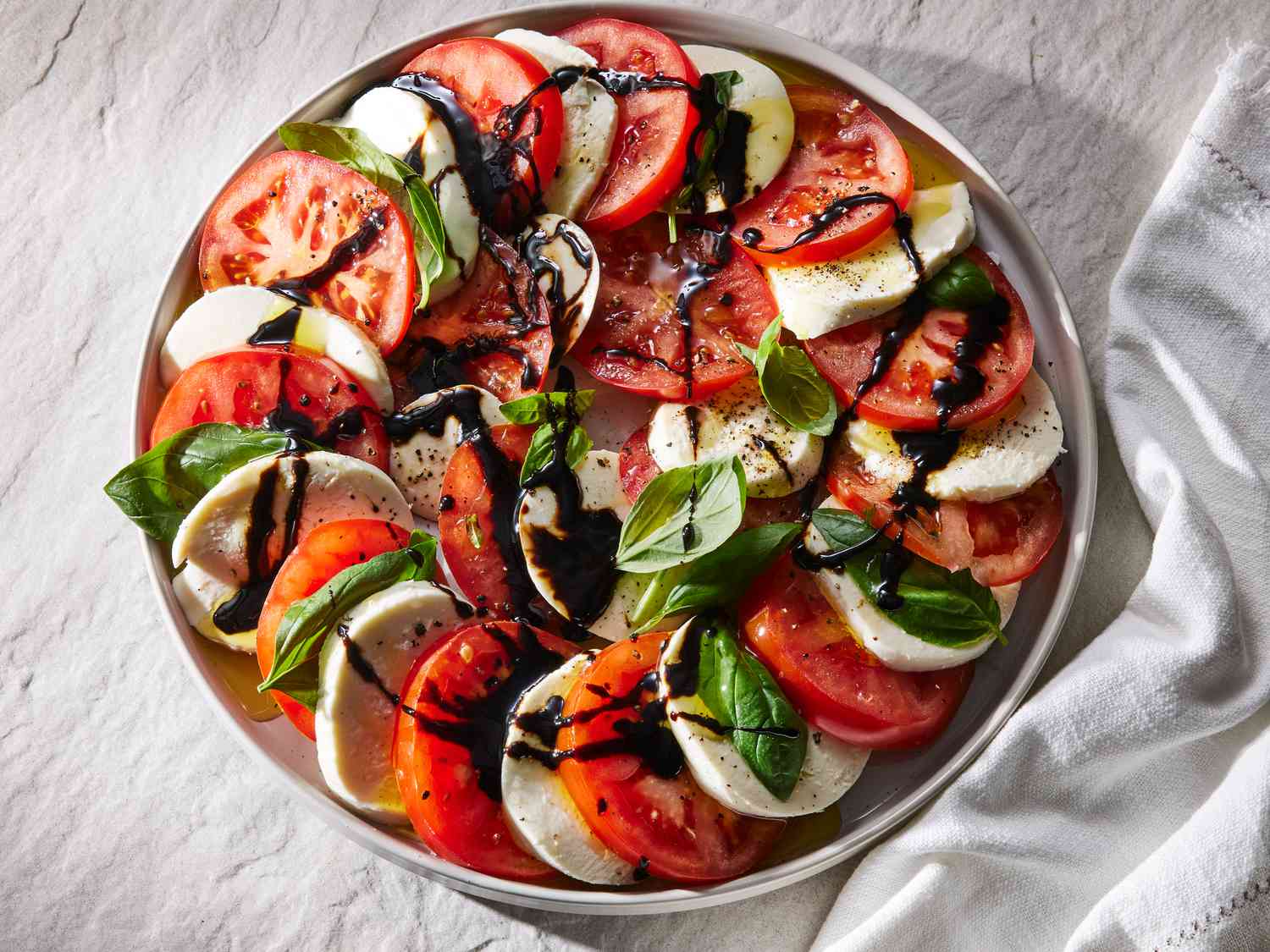 caprese-salad-with-balsamic-glaze-recipe