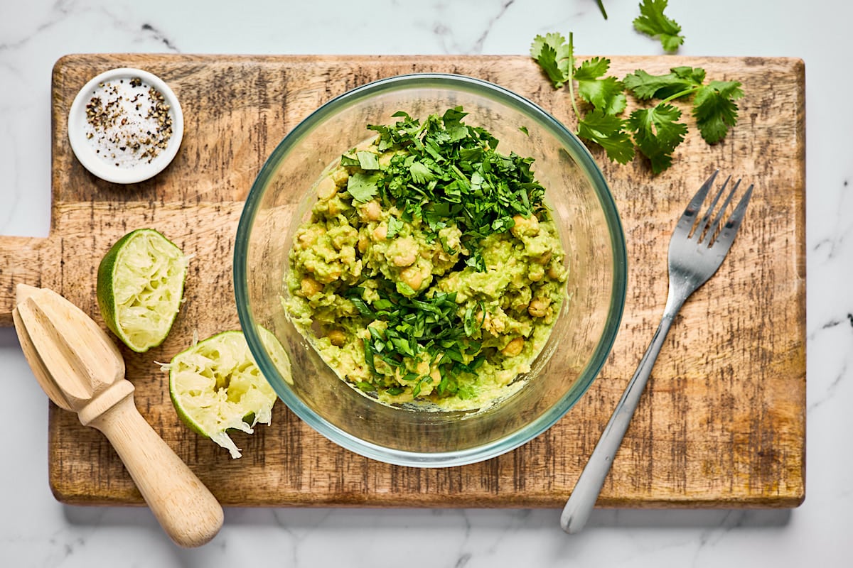 chickpea-avocado-salad-recipe