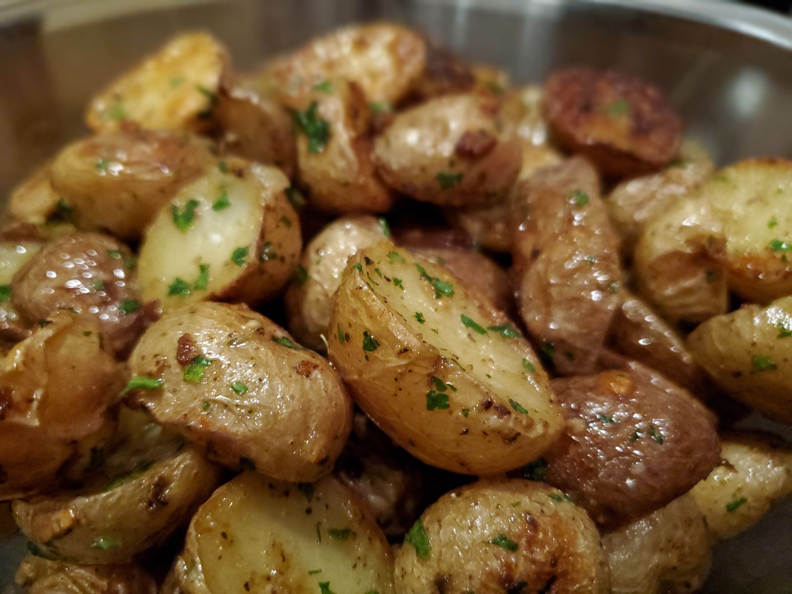 garlic-herb-roasted-potatoes-recipe