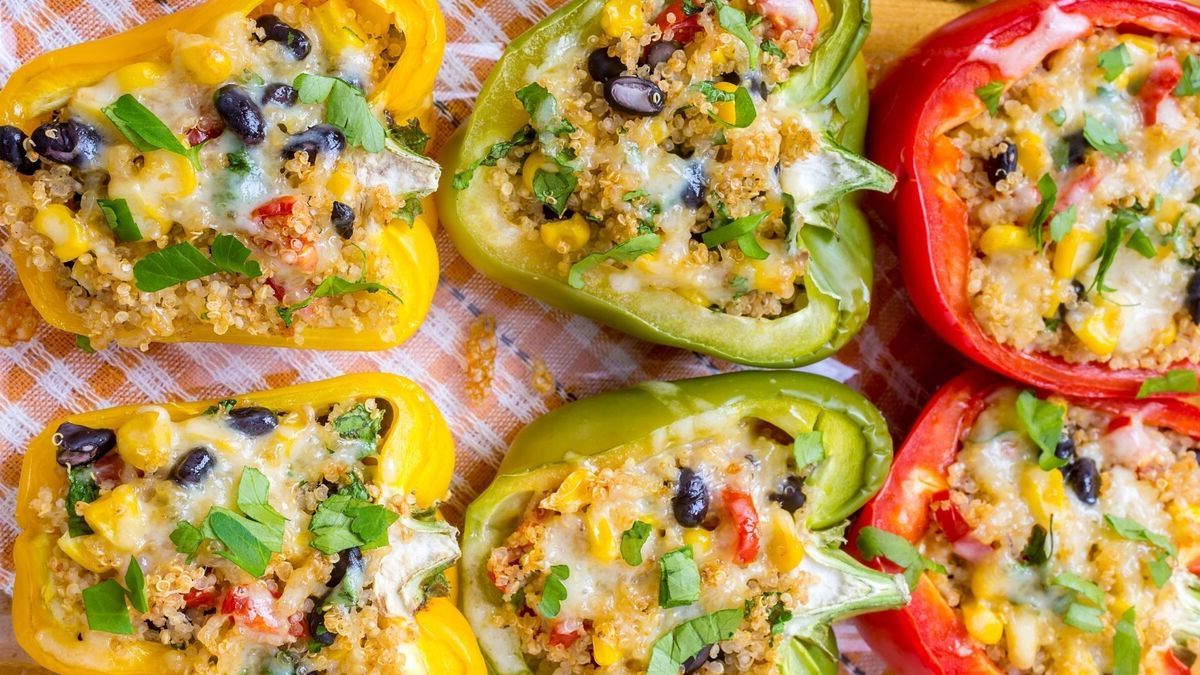 quinoa-black-bean-stuffed-peppers-recipe