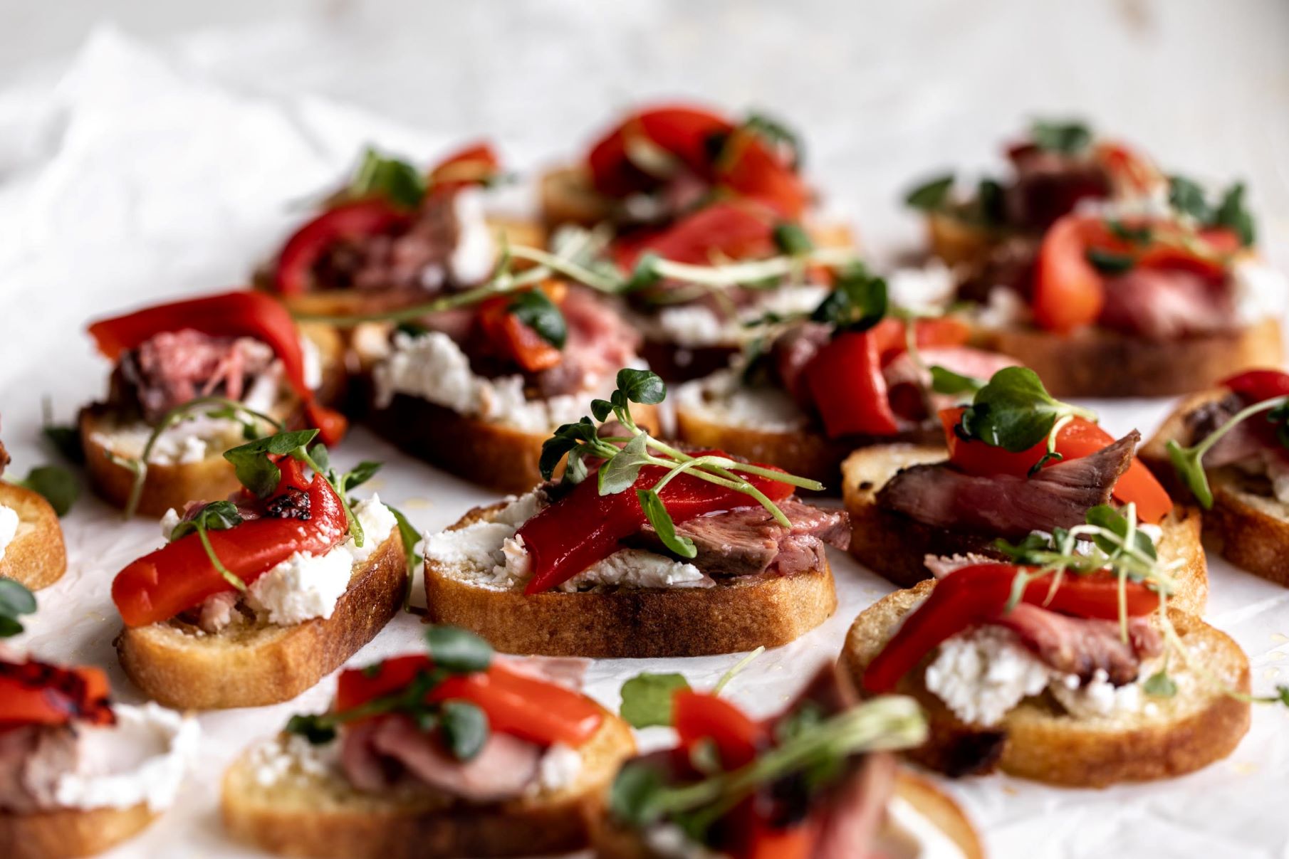 red-pepper-goat-cheese-crostini-recipe