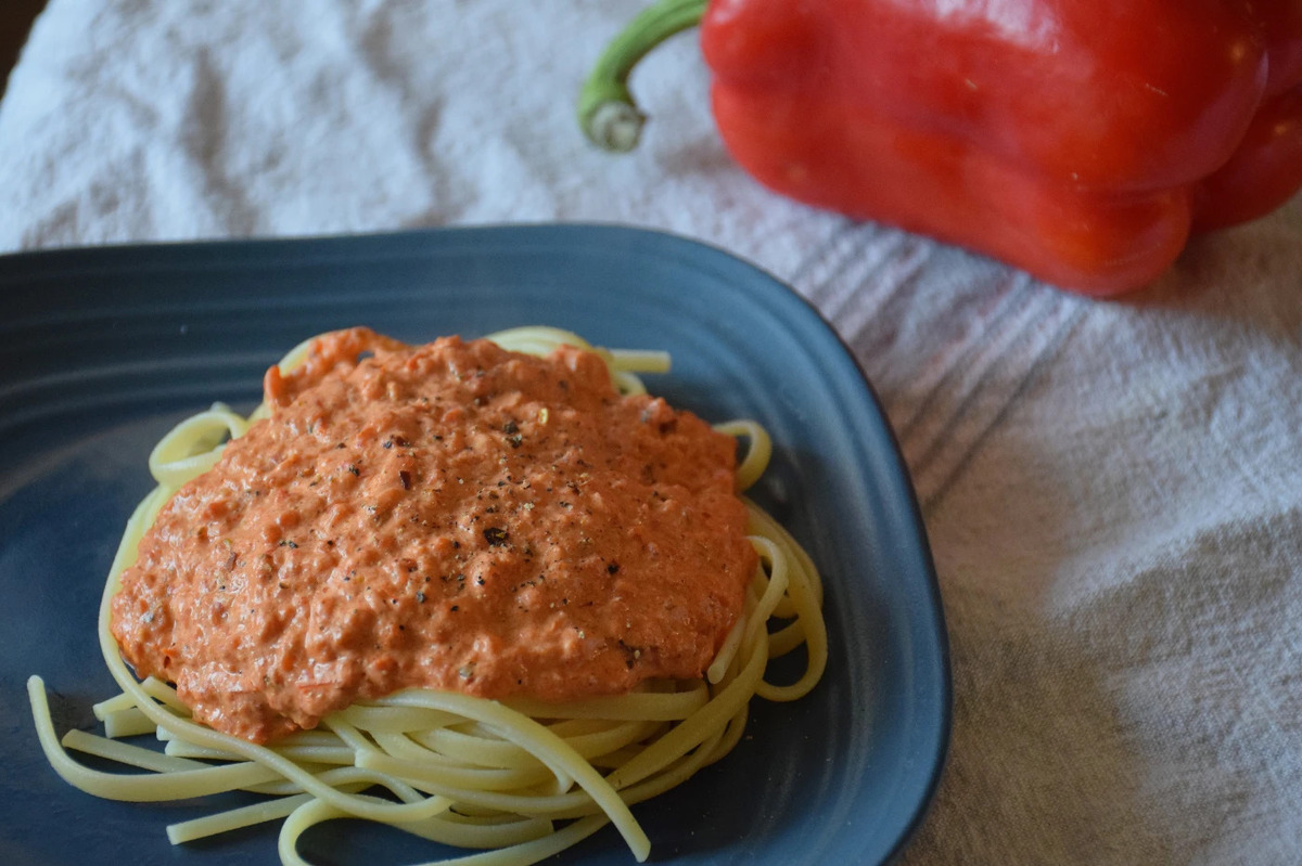 red-pepper-goat-cheese-pasta-recipe