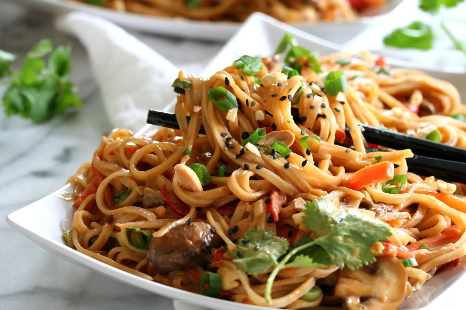 spicy-thai-peanut-noodles-recipe