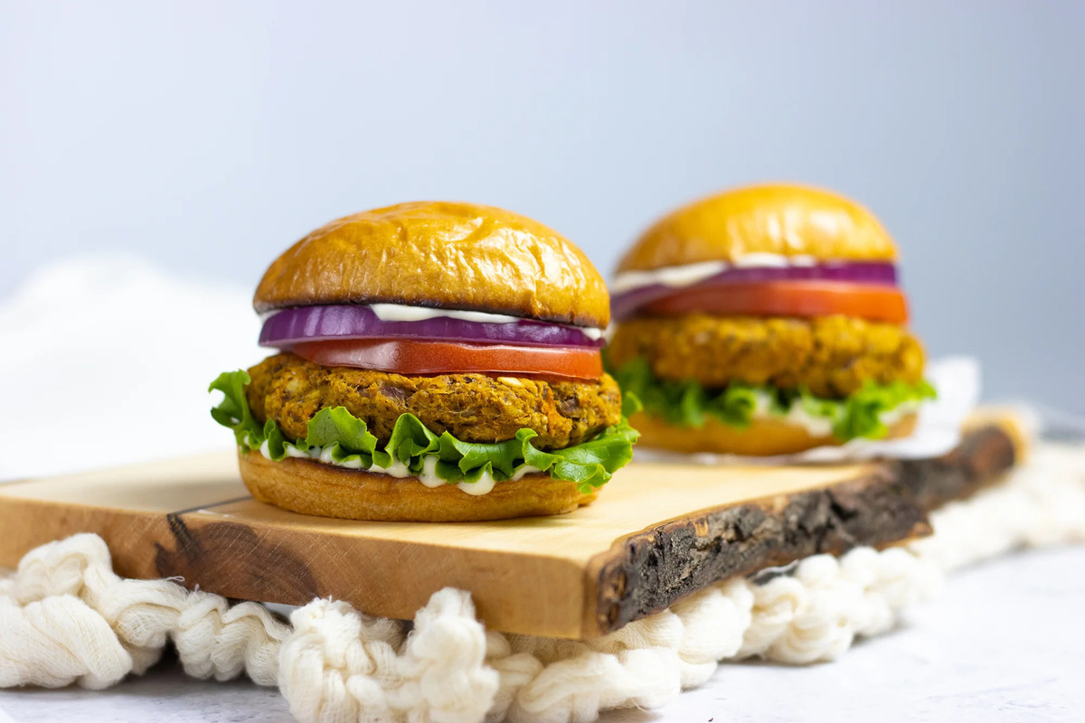 sweet-potato-chickpea-burgers-recipe