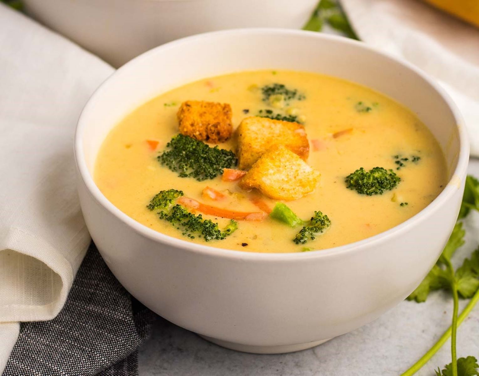 vegan-broccoli-cheddar-soup-recipe