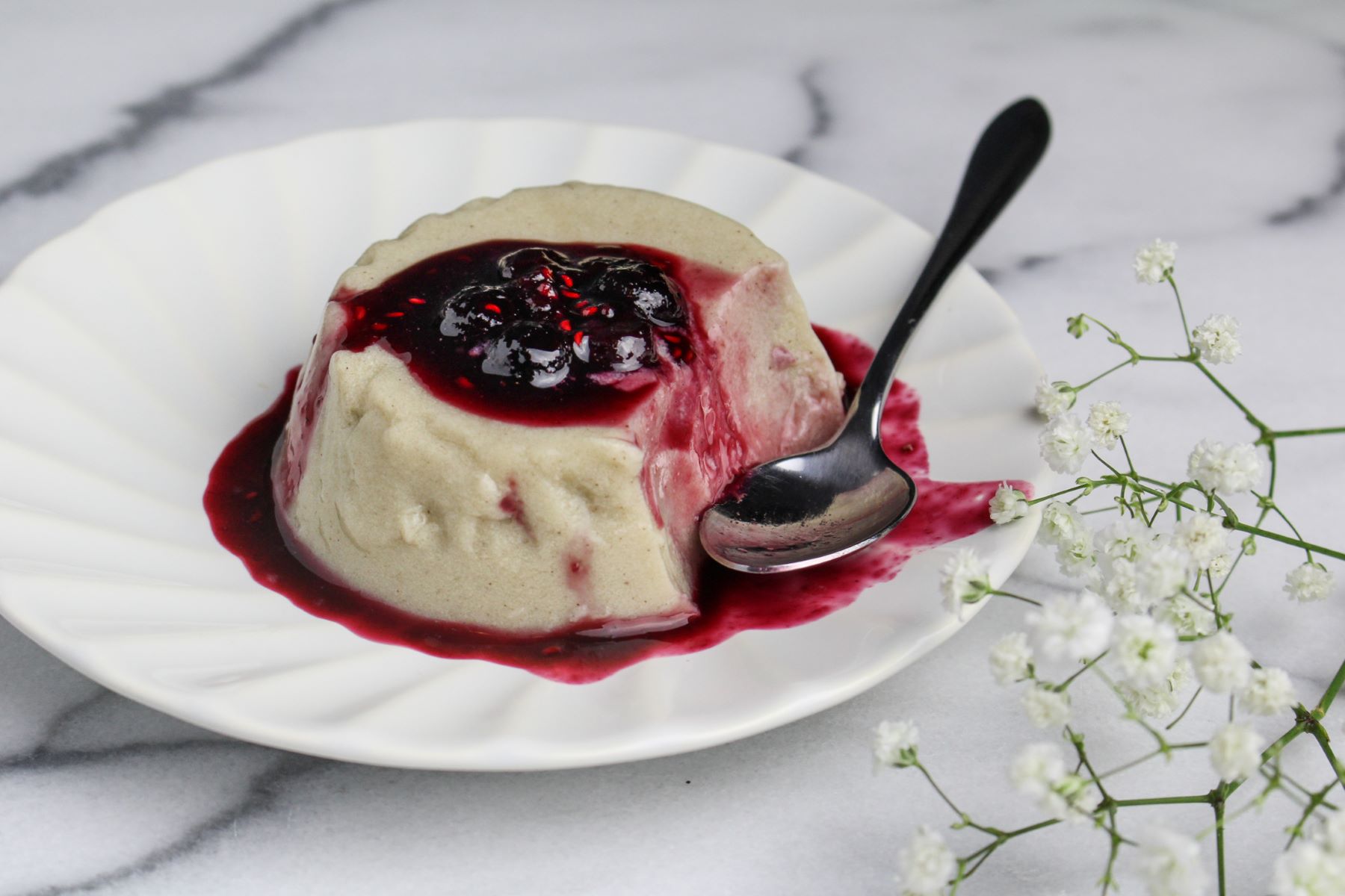 almond-milk-panna-cotta-recipe