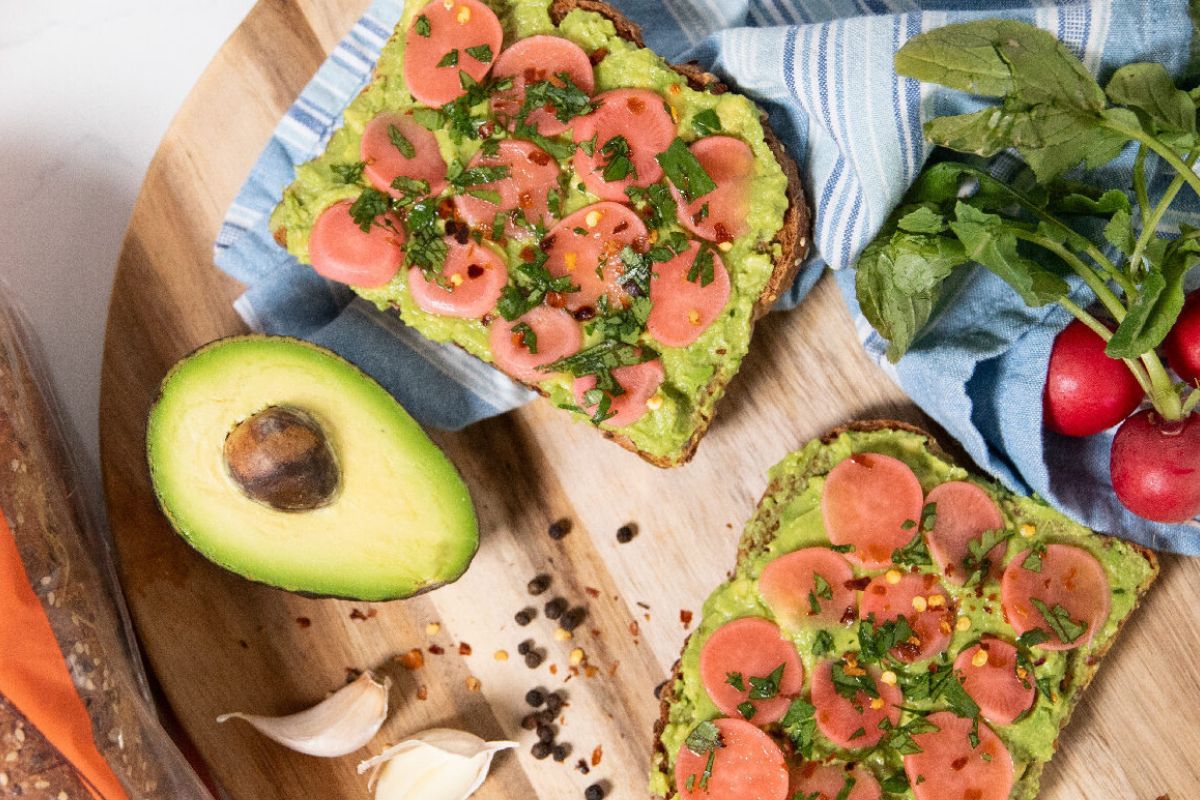 avocado-toast-with-radishes-recipe