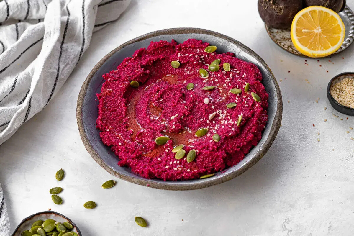 beetroot-hummus-goat-cheese-recipe