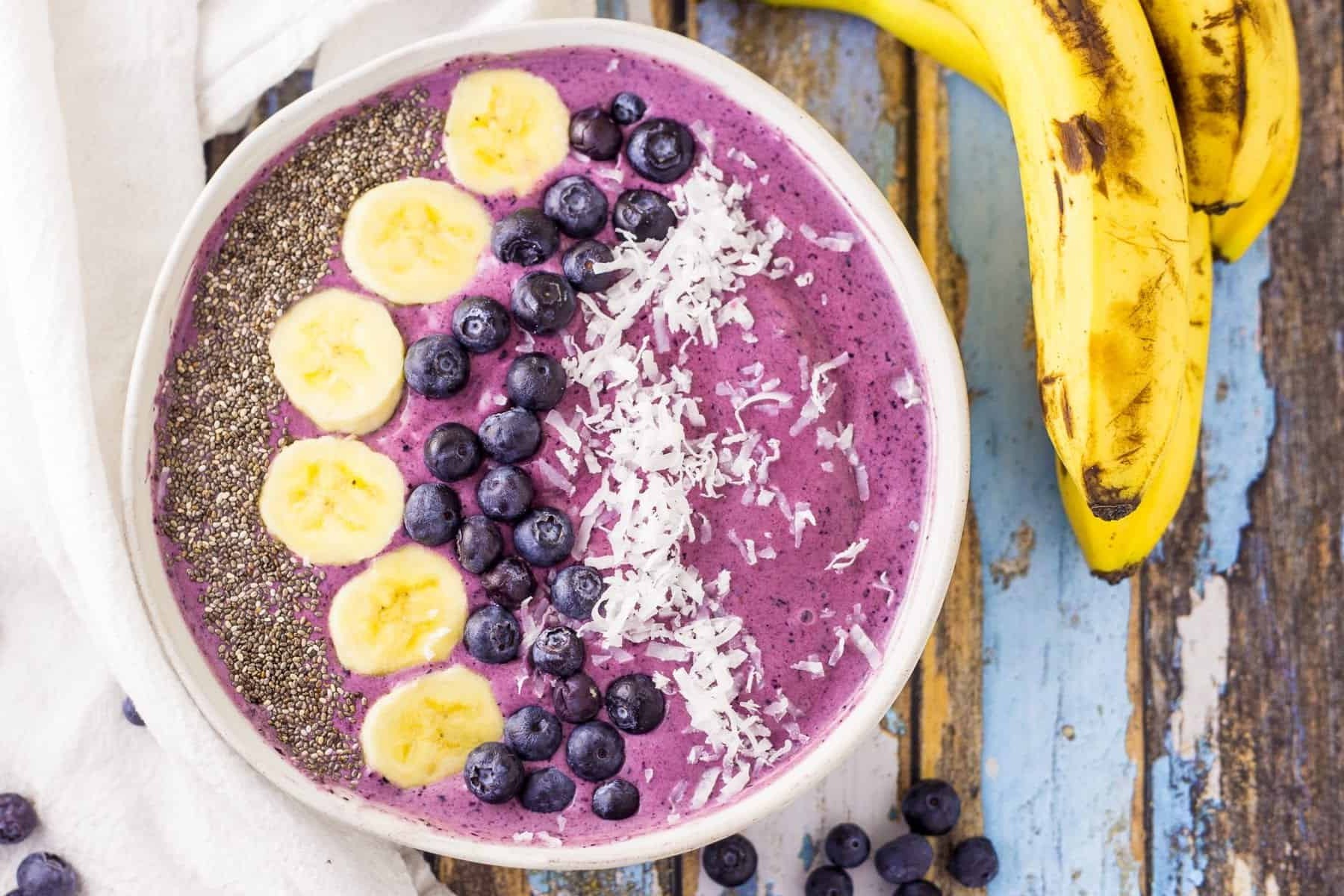 blueberry-banana-smoothie-bowl-recipe