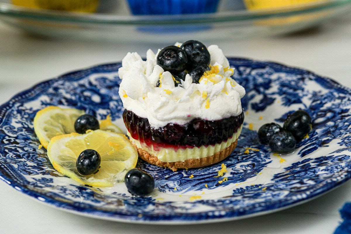 blueberry-lemon-cheesecake-cups-recipe