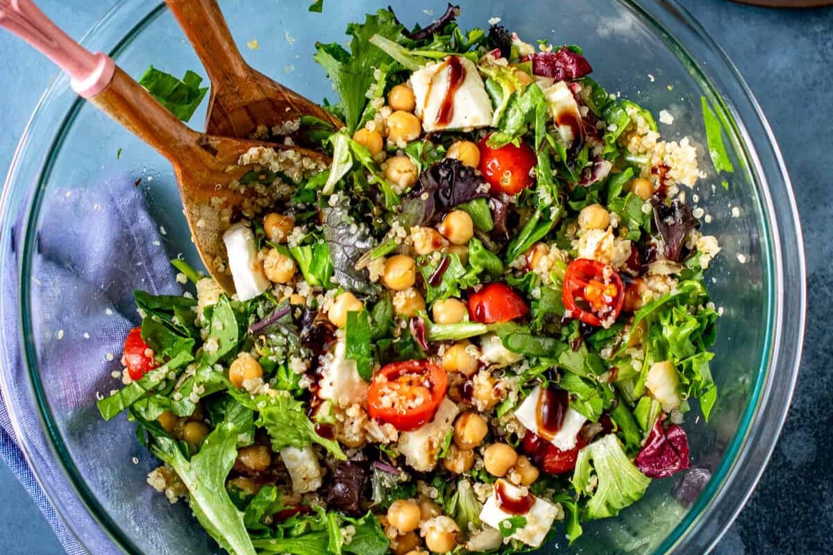 caprese-salad-chickpeas-recipe