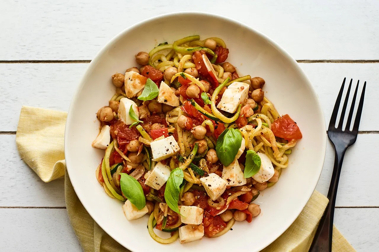 caprese-zoodle-salad-recipe