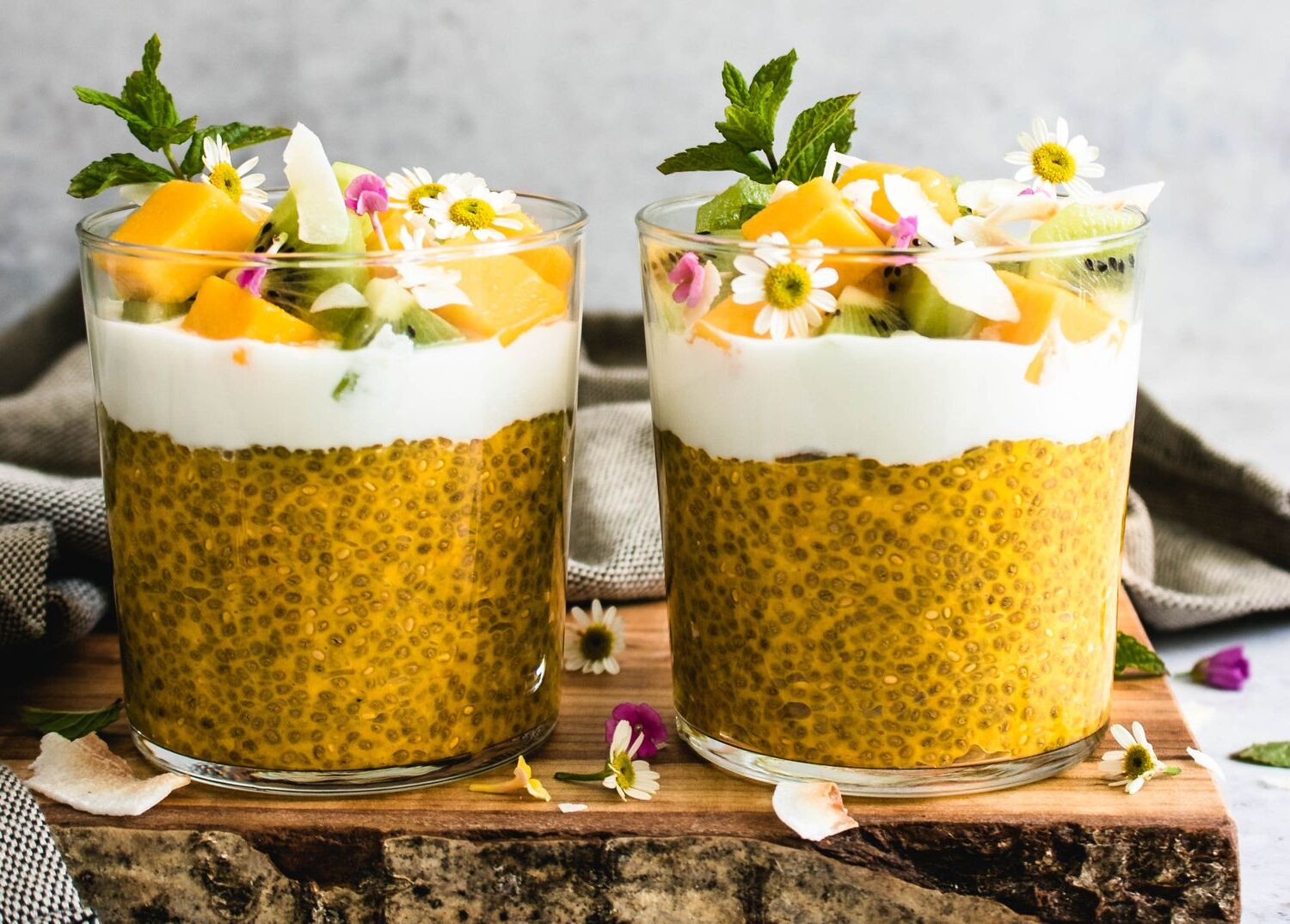 chia-pudding-with-mango-puree-recipe