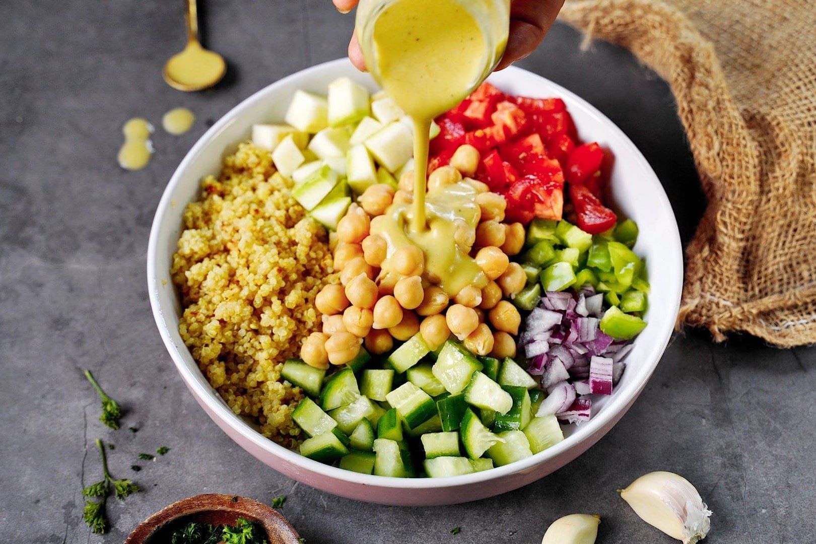 chickpea-quinoa-salad-recipe