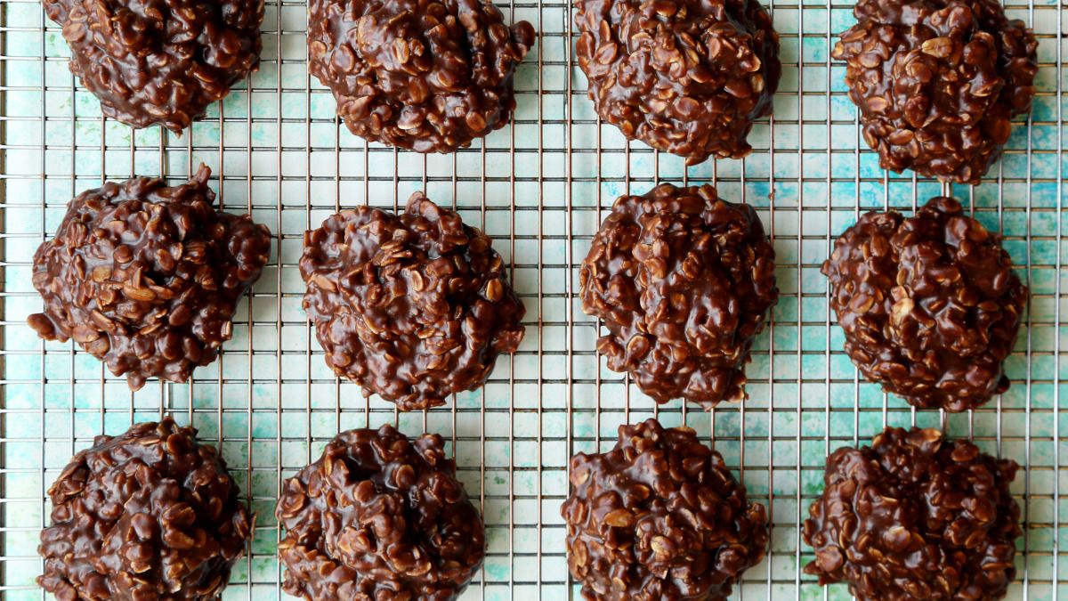 chocolate-oatmeal-no-bake-cookies-recipe