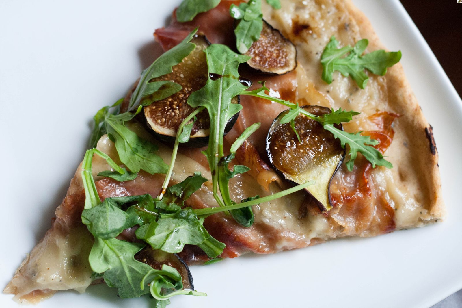 fig-and-prosciutto-pizza-recipe