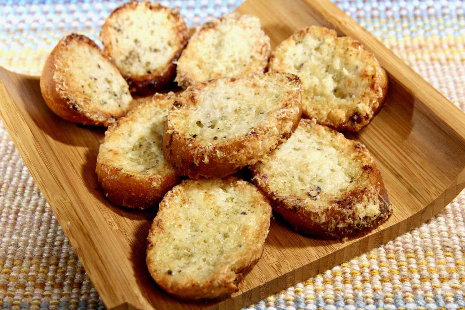 garlic-butter-crostini-recipe