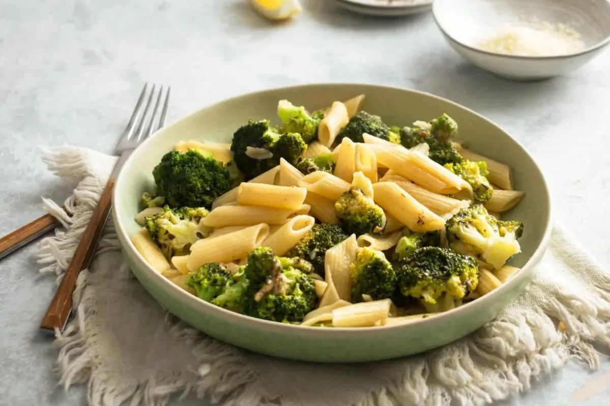 garlic-lemon-broccoli-pasta-recipe