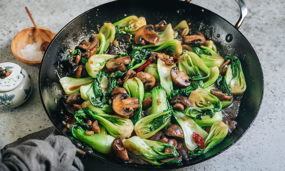 ginger-garlic-bok-choy-and-mushrooms-recipe