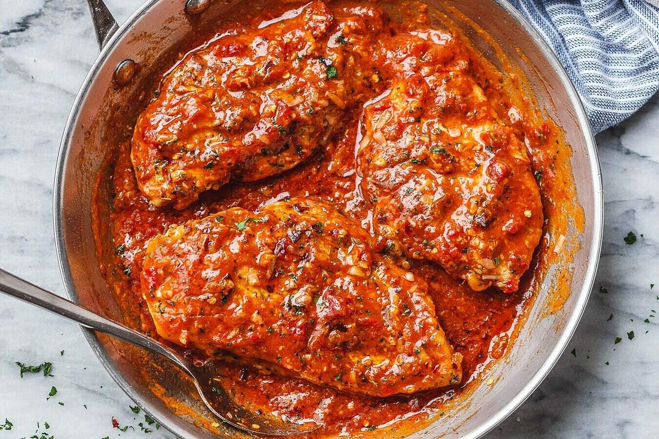 grilled-chicken-with-roasted-red-pepper-sauce-recipe