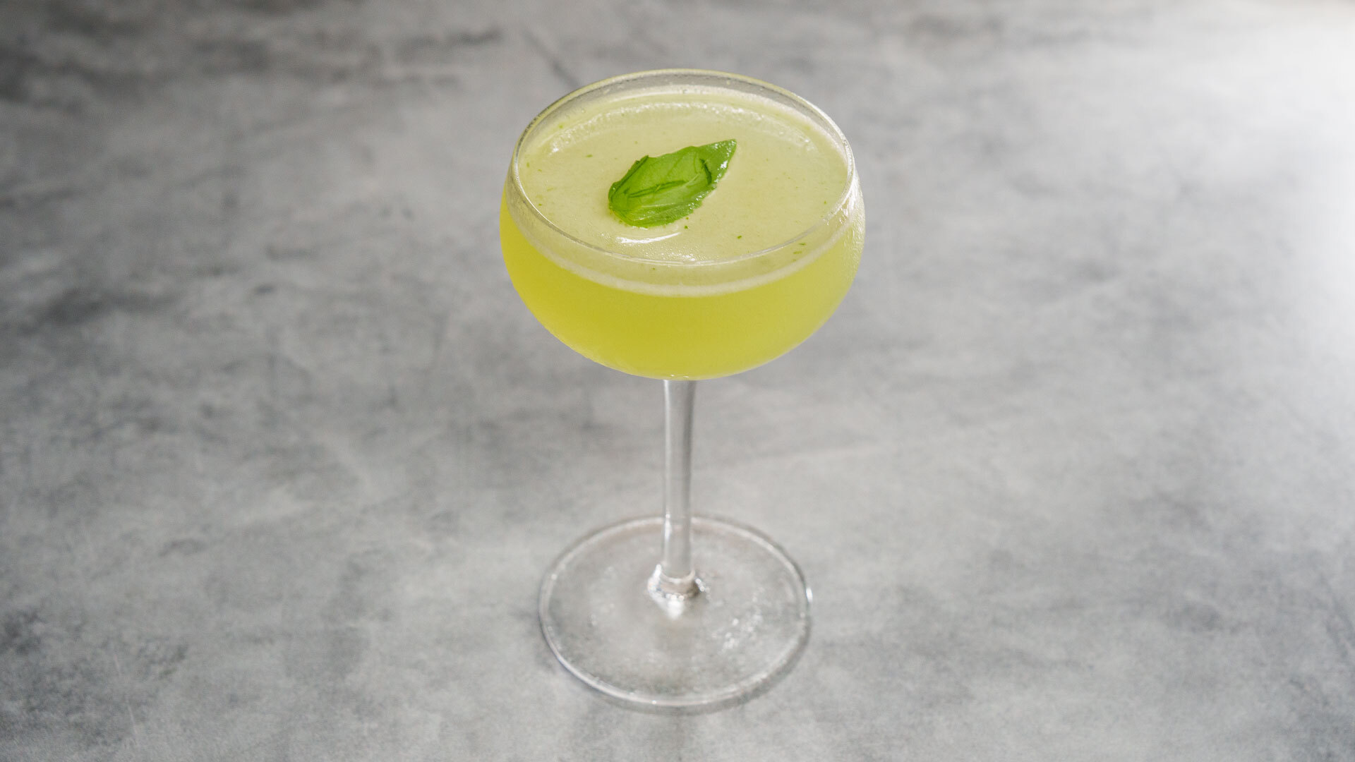 lemon-basil-gimlet-recipe