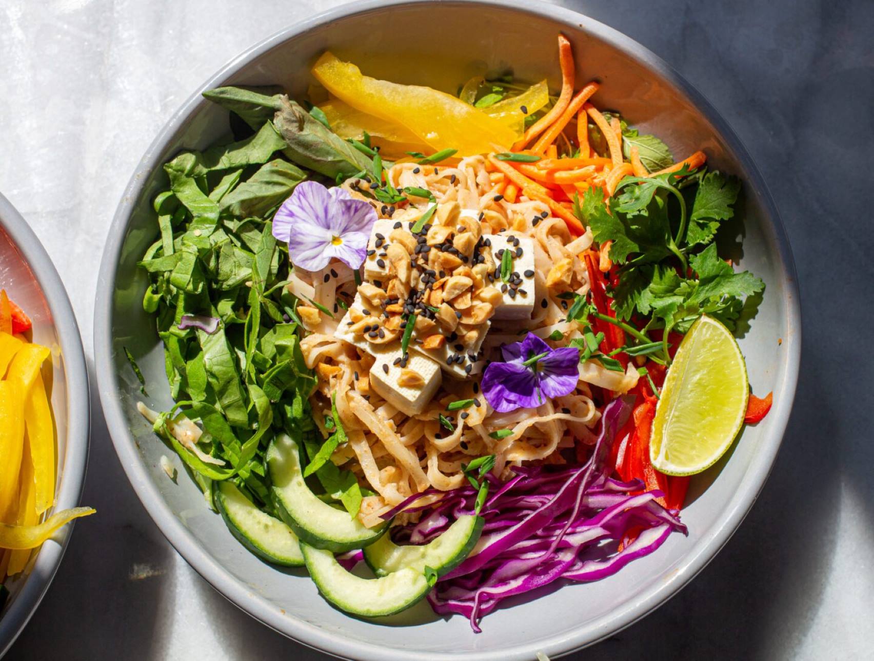 spicy-thai-peanut-noodle-salad-recipe