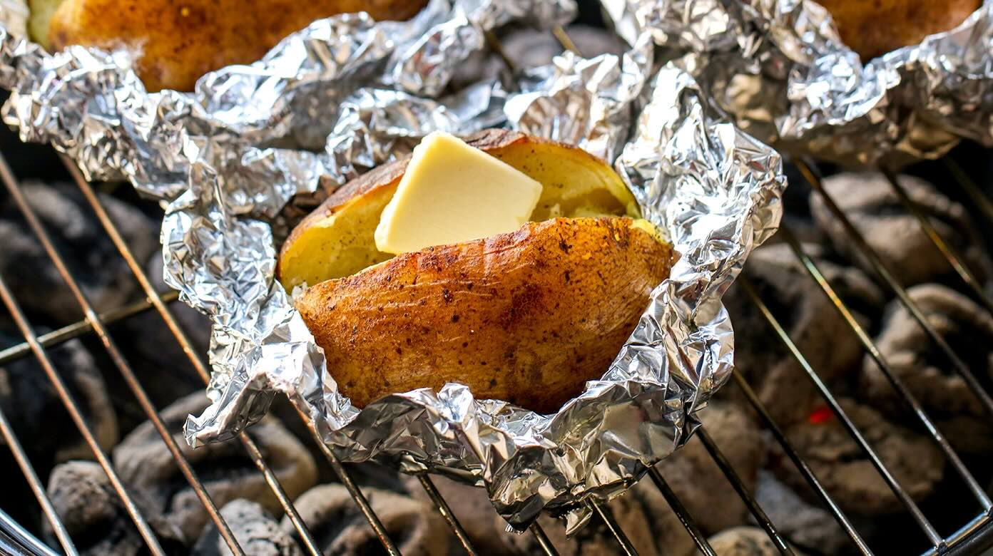 baked-potatoes-on-the-grill-recipe