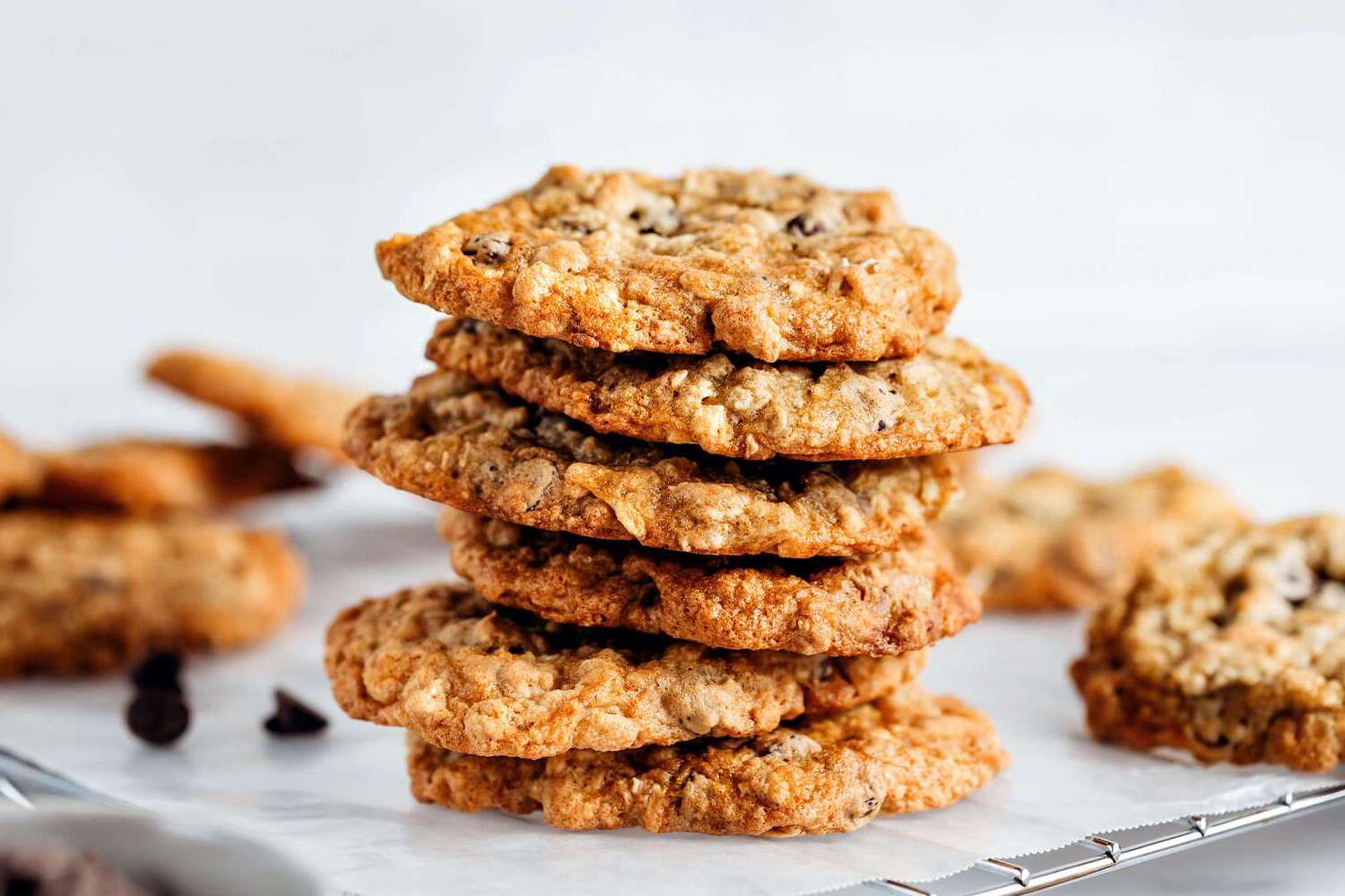chewy-chocolate-chip-oatmeal-cookies-recipe