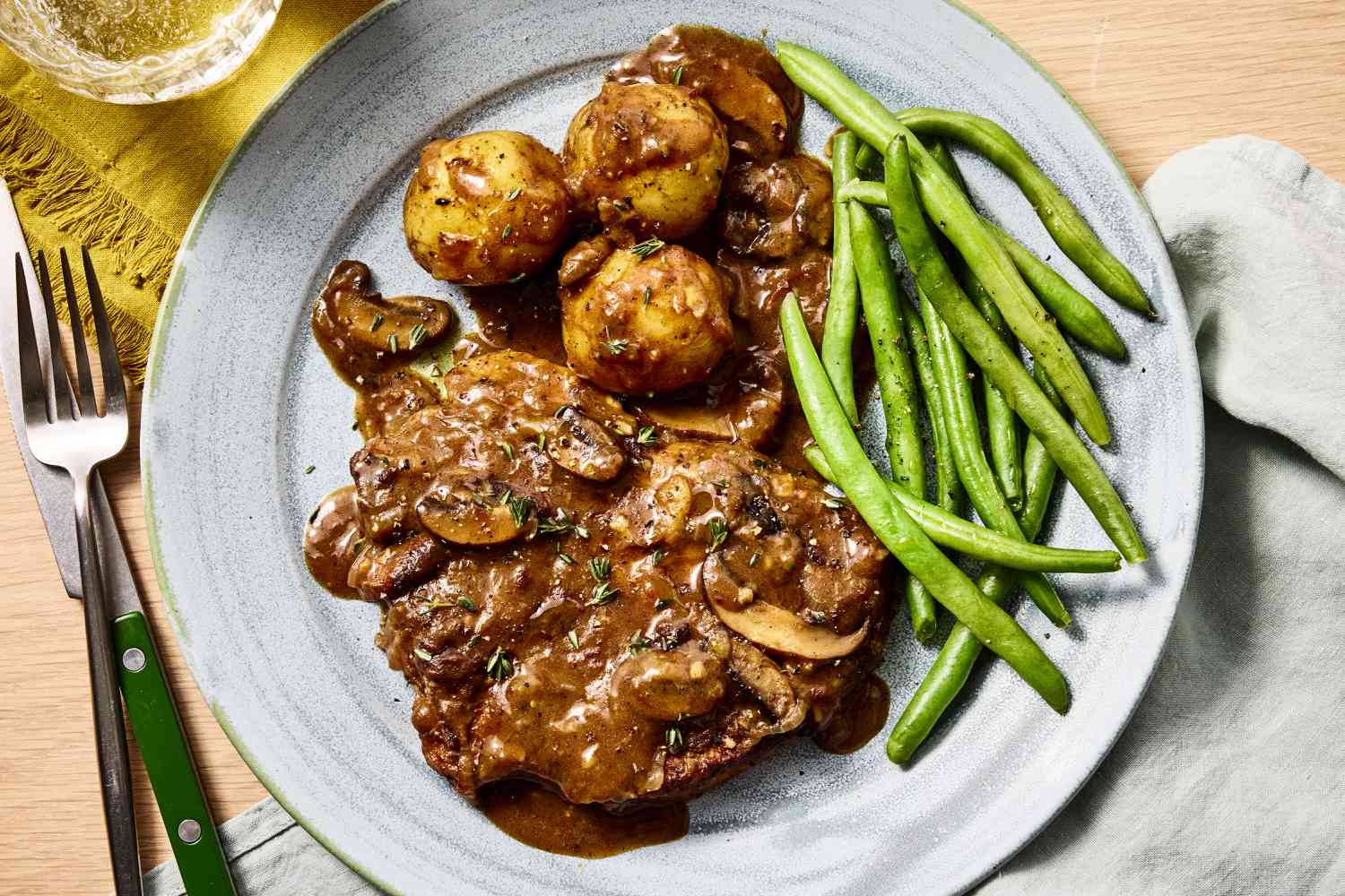 slow-cooker-pork-chops-recipe